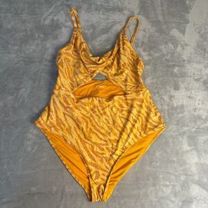 Aerie Twist front Cut Out Zeba Print Swimsuit Women's L Yellow Orange Full Cover